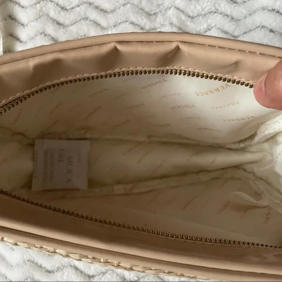 VERSACE Parfums Beige Makeup Cosmetics Bag - Picture 13 of 14